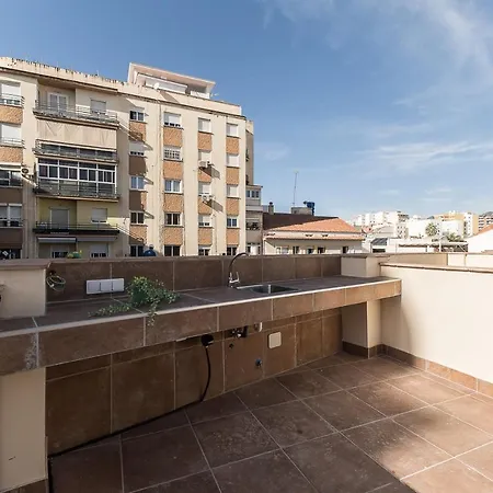 Apartment Homeclub With Rooftop Close To Thyssen & Marmoles Ii Malaga