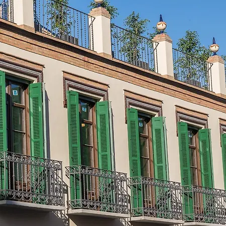 Apartment Homeclub With Rooftop Close To Thyssen & Marmoles Ii Malaga