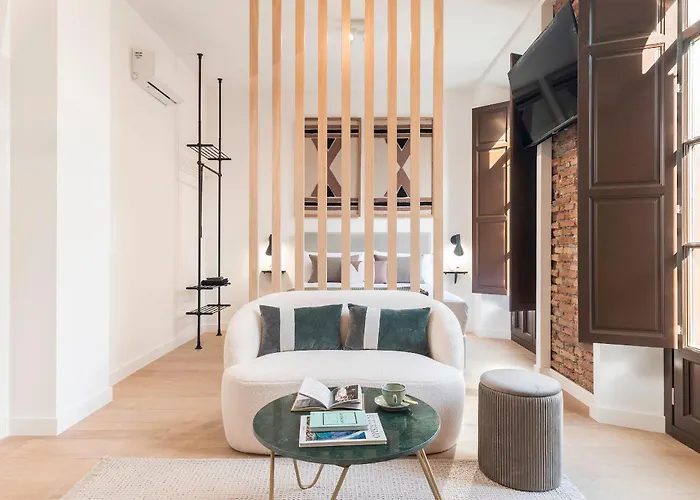 Homeclub Modern In Marmoles Ii Màlaga